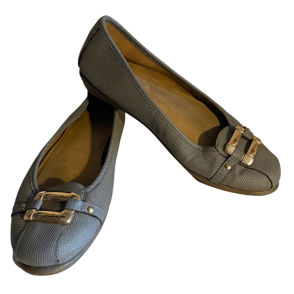 **SOLD** Gray Lizard-Textured Comfort Slip-on Loafers ladies 7.5 M Aerosoles